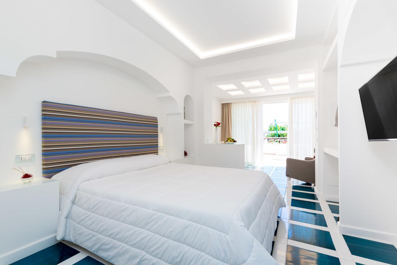 Отель Quattro Passi Relais Нерано Экстерьер фото